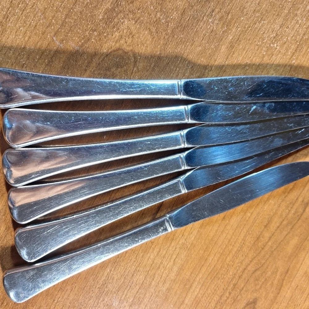 6 butter vintage knives